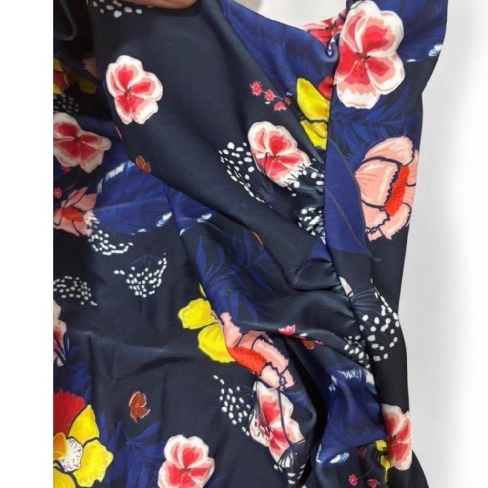 Binlowis Women Floral One Piece Swimsuit Navy Blue Ruffle V-Neck Ruche Small NEW - Picture 8 of 8